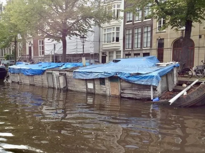 Een woonkrot aan de Keizersgracht